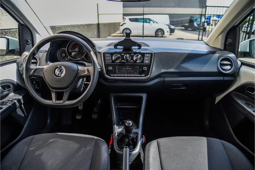 Volkswagen Up! 1.0 (bj 2023) uit 2023, foto 15
