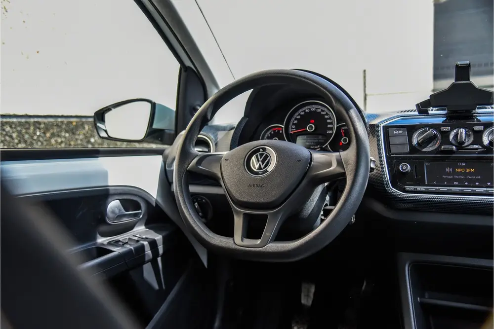 Volkswagen Up! 1.0 (bj 2023) uit 2023, foto 16