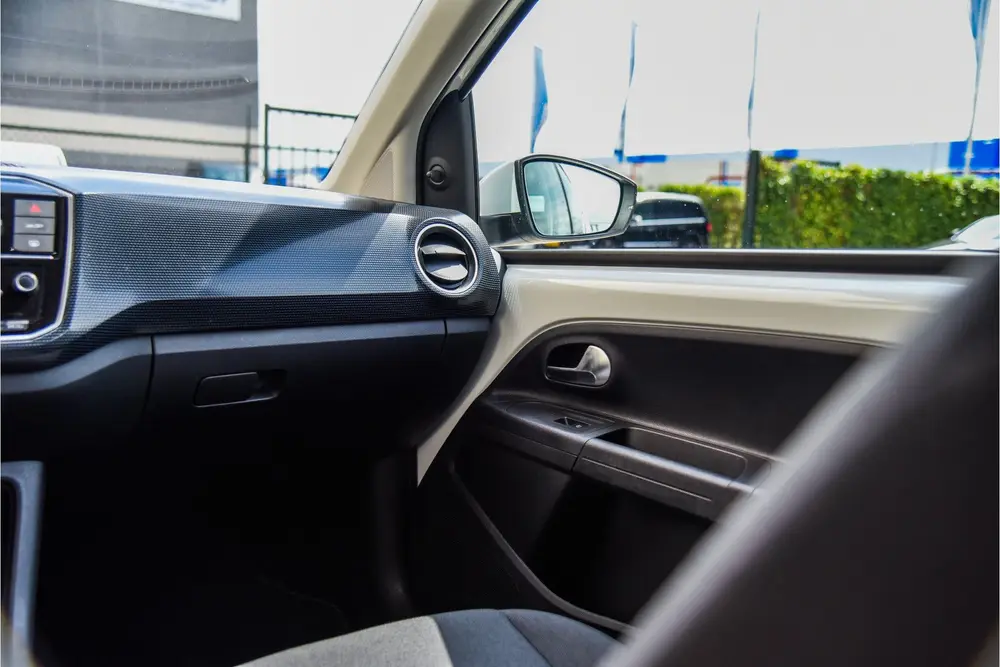 Volkswagen Up! 1.0 (bj 2023) uit 2023, foto 17