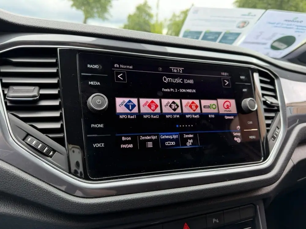 Volkswagen T-Roc 1.5 TSI Sport | Trekhaak | Adaptive Cruis | uit 2021, foto 18