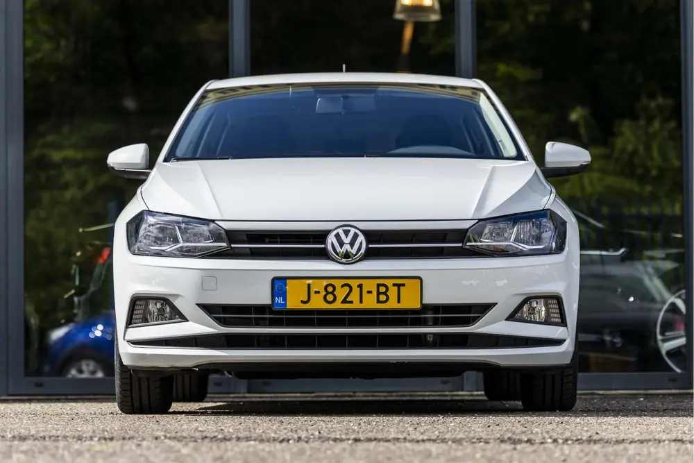 Volkswagen Polo 1.0 TSI Comfortline (bj 2020, automaat) uit 2020, foto 2