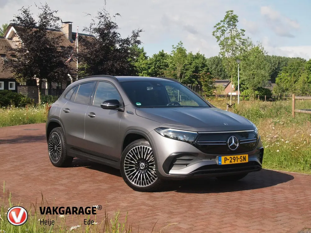 Mercedes-Benz EQA 250 Business Solution AMG 67 kWh uit 2022