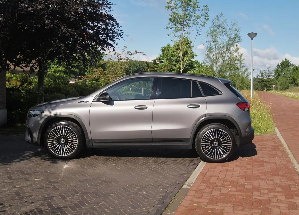 Mercedes-Benz EQA 250 Business Solution AMG 67 kWh uit 2022, foto 7