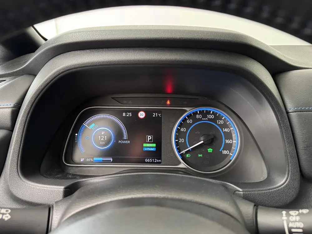 Nissan Leaf N-Connecta 40 kWh uit 2021, foto 4