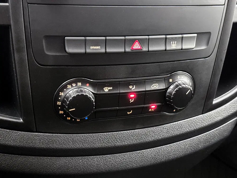Mercedes-Benz Vito Lang 66 kWh Camera Carplay Snelladen 266 uit 2024, foto 15