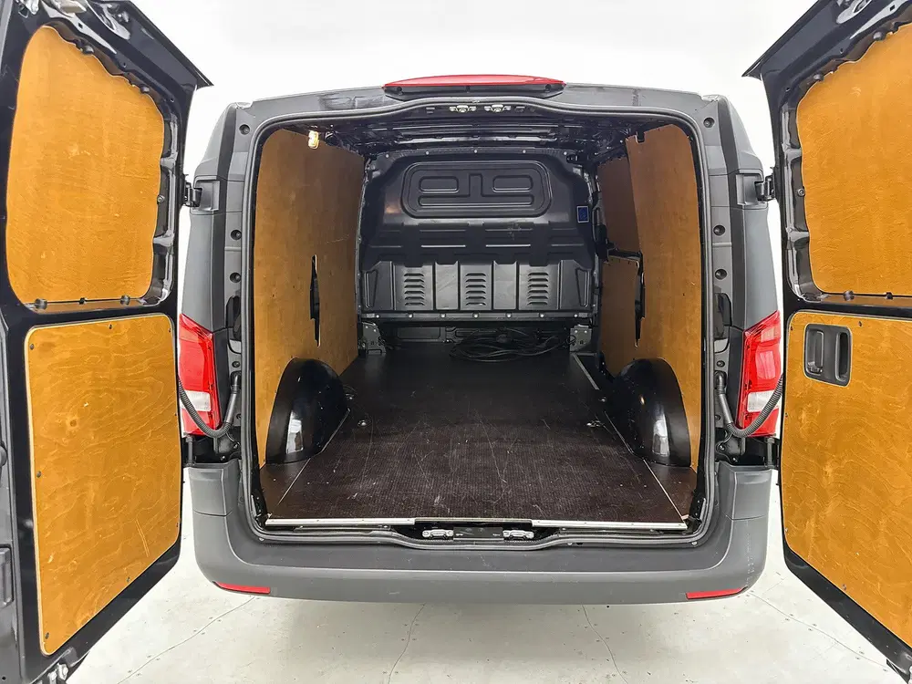 Mercedes-Benz Vito Lang 66 kWh Camera Carplay Snelladen 266 uit 2024, foto 18