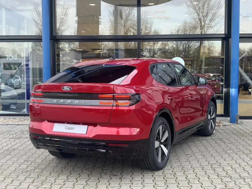 Ford Capri Select Extended Range RWD 77 kWh uit 2026, foto 5