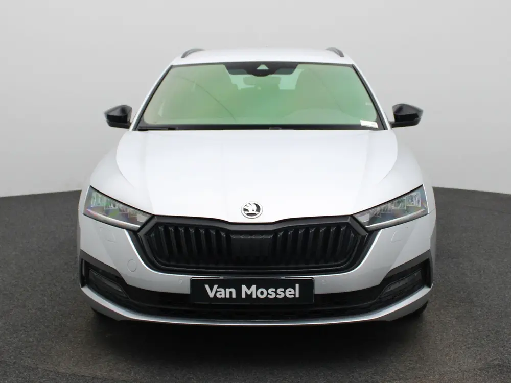 Skoda Octavia 2.0 CRTDI 110kW DSG7 Clever uit 2023, foto 3