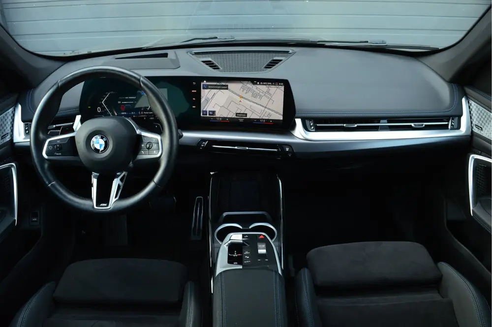 BMW X1 xDrive23i uit 2023, foto 7
