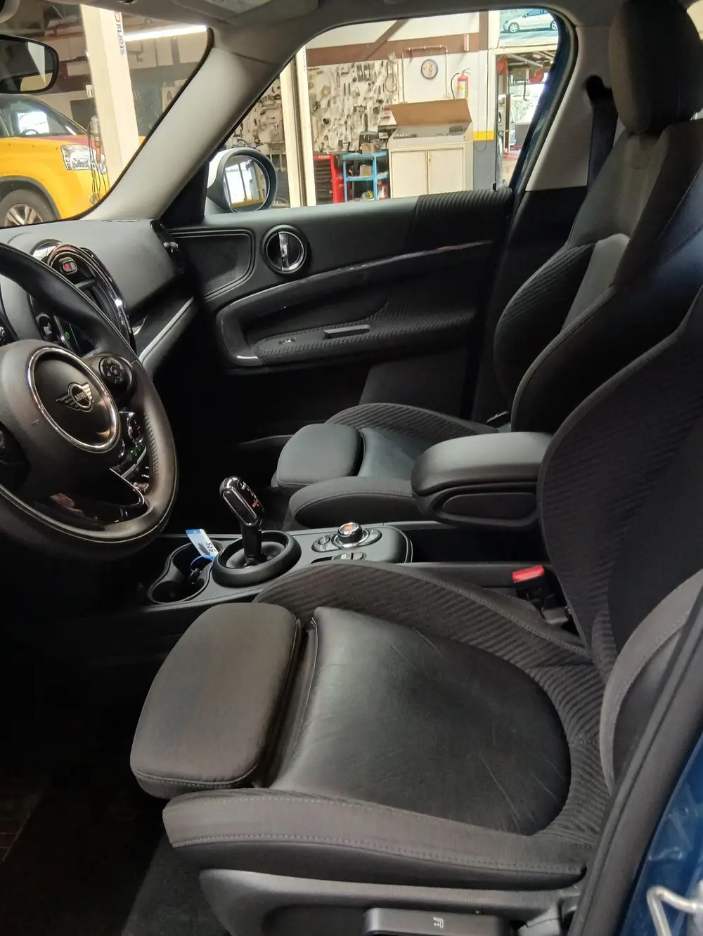 Mini Countryman 2.0 Cooper S Night Jack Edition Pano uit 2019, foto 19