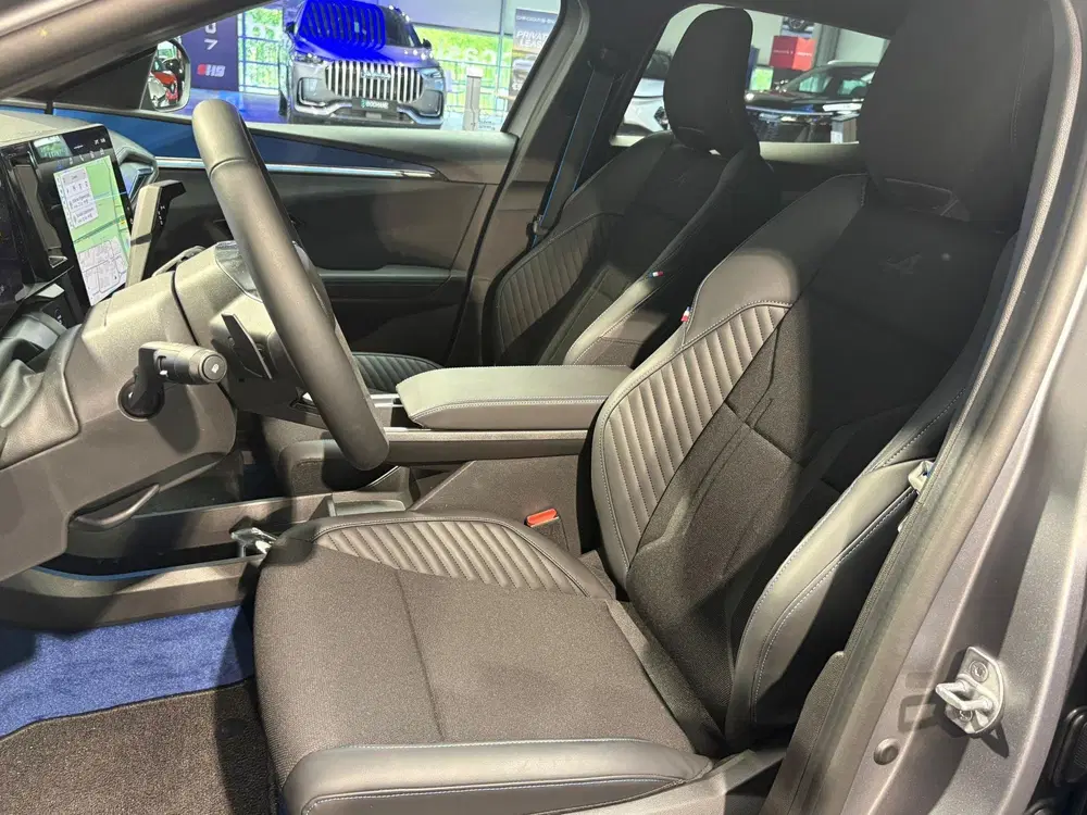 Renault Megane comfort range esprit alpine 60 kWh uit 2026, foto 5