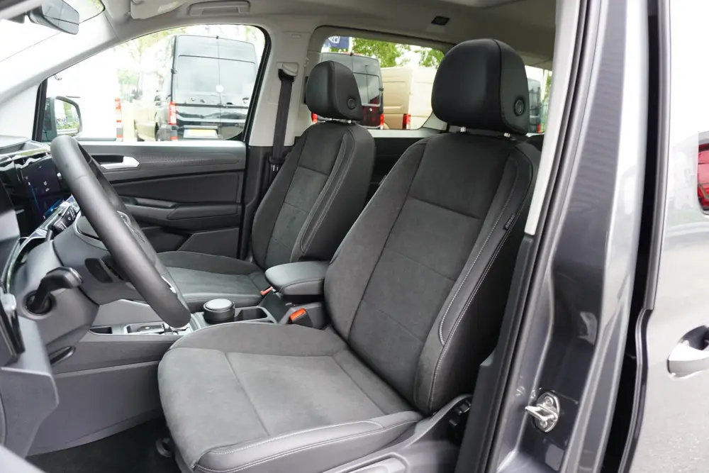 Volkswagen Caddy Maxi L2 150pk Plug-in Hybride Style Automaa uit 2026, foto 12