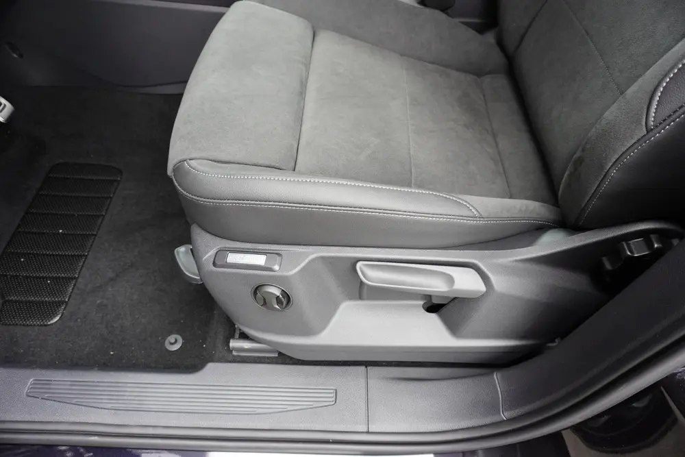Volkswagen Caddy Maxi L2 150pk Plug-in Hybride Style Trekhaa uit 2026, foto 13