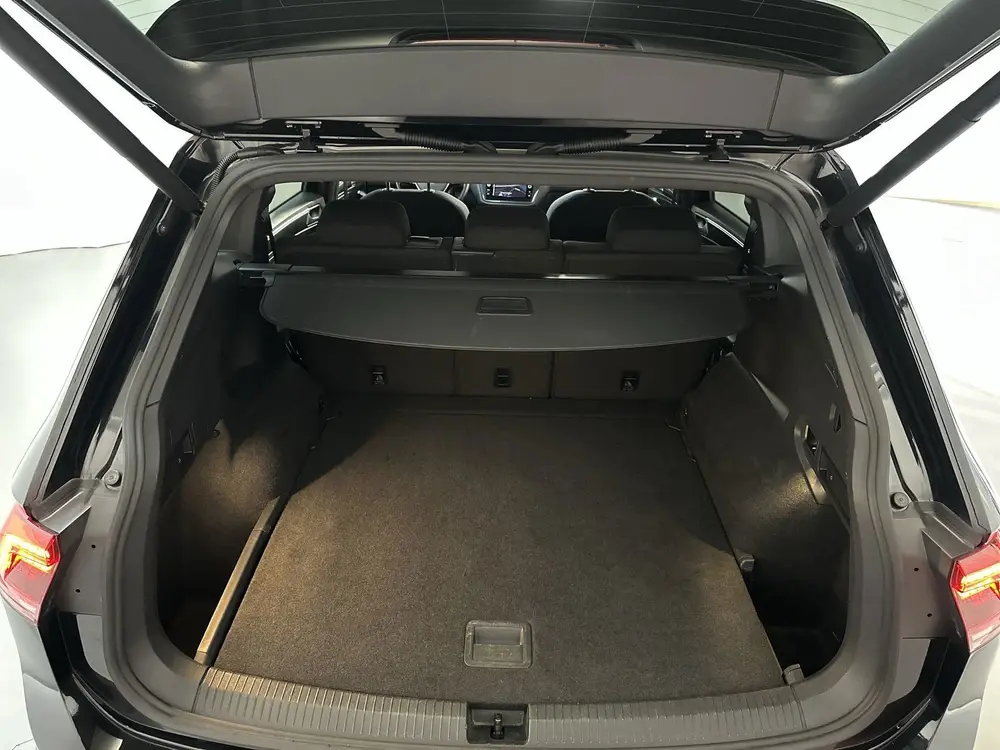Volkswagen Tiguan Allspace 1.5 TSI Highline Business R Panor uit 2020, foto 11