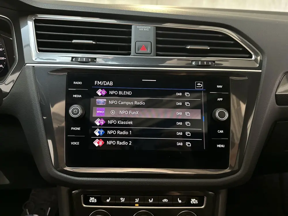 Volkswagen Tiguan Allspace 1.5 TSI Highline Business R Panor uit 2020, foto 19