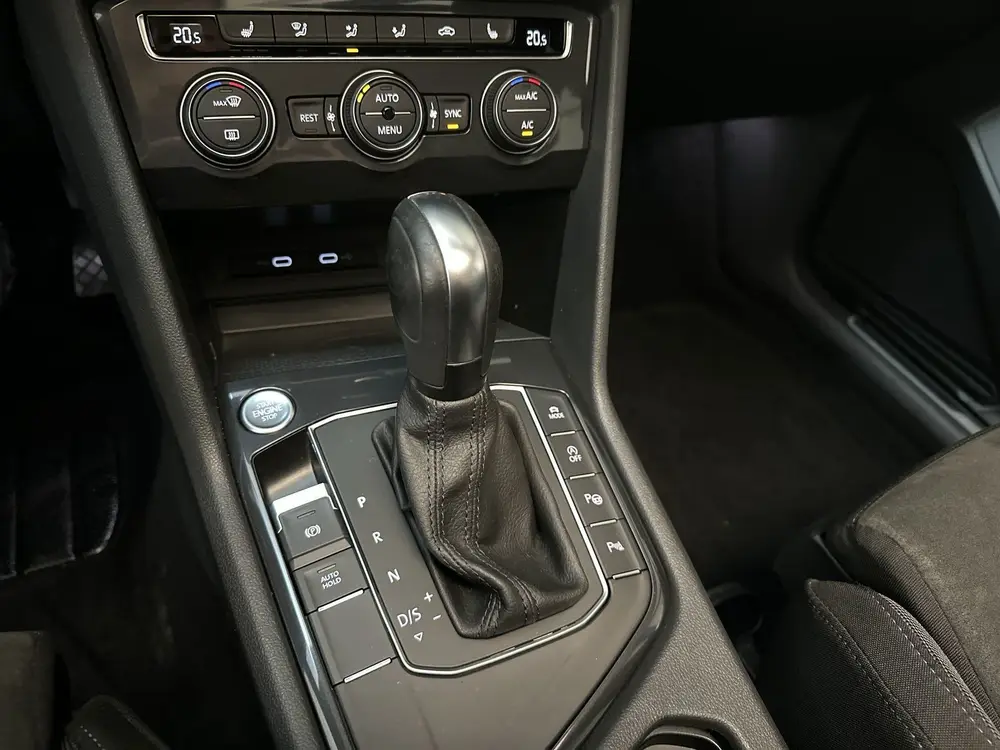 Volkswagen Tiguan Allspace 1.5 TSI Highline Business R Panor uit 2020, foto 20