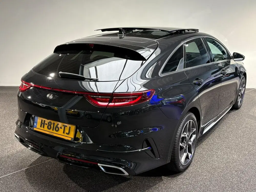 Kia ProCeed 1.4 T-GDI GT-Line uit 2020, foto 2