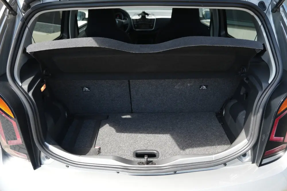 Volkswagen Up! 1.0 - Cruise - Camera - PDC - Bluetooth - DAB uit 2022, foto 8