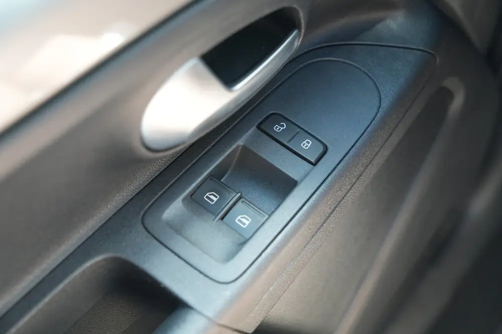 Volkswagen Up! 1.0 - Cruise - Camera - PDC - Bluetooth - DAB uit 2022, foto 9