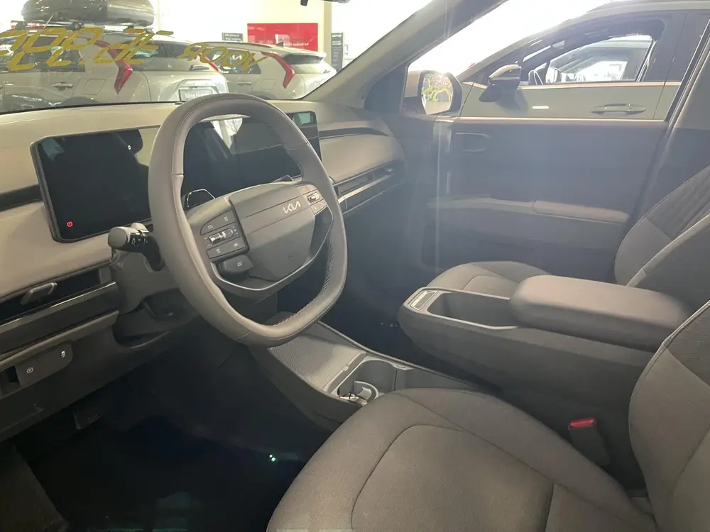 Kia EV3 Air 58.3 kWh DIRECT RIJDEN DEMO VOORDEEL 1 uit 2025, foto 6