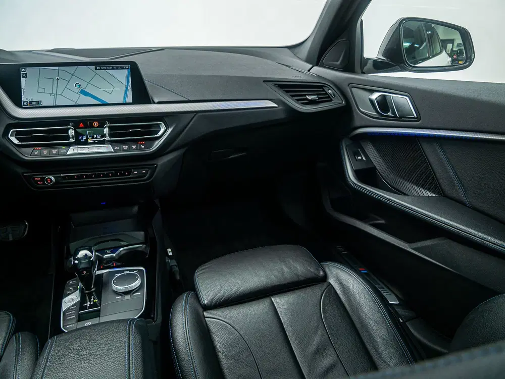 BMW 1-serie 118i High Executive Edition M-Sport Automa uit 2020, foto 20