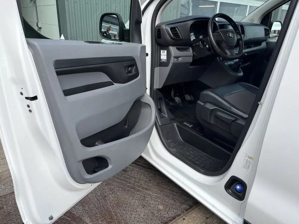 Toyota Proace 2.0 D-4D Long Airco Cruise controle Tre uit 2021, foto 5