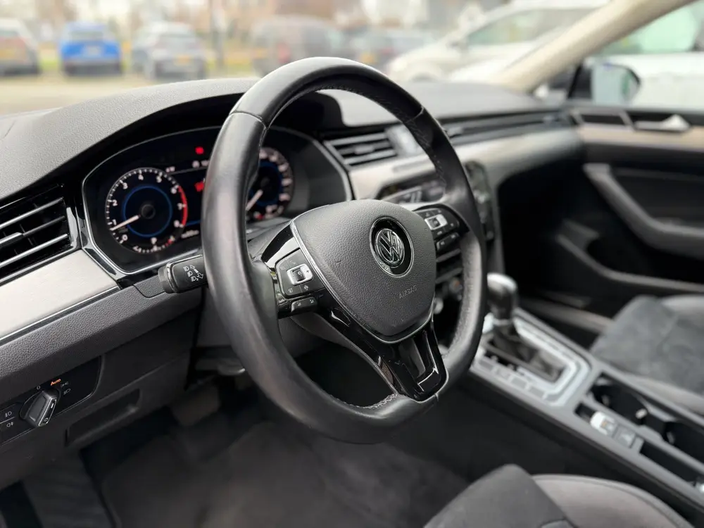 Volkswagen Passat Variant 1.5 TSI Highline Business R | VIRT uit 2019, foto 15