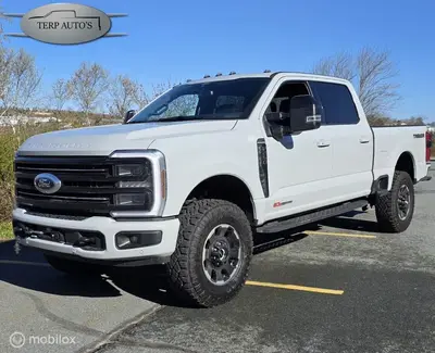 Ford F250 F250 6.7 V8 H.O. Powerstroke Platinum Tremor met Lier uit 2026