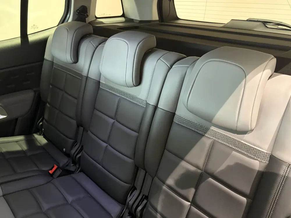 Citroën C5 Aircross Citroen C5 Aircross 1.6 Plug-in Hybrid 225 uit 2022, foto 10