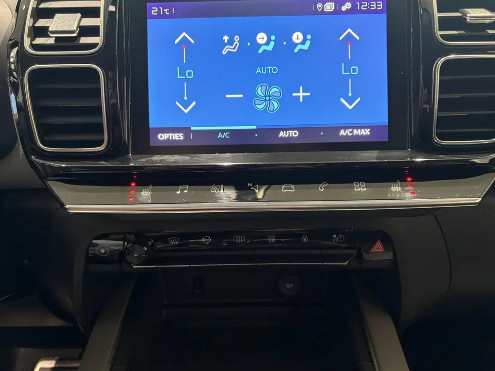 Citroën C5 Aircross Citroen C5 Aircross 1.6 Plug-in Hybrid 225 uit 2022, foto 18