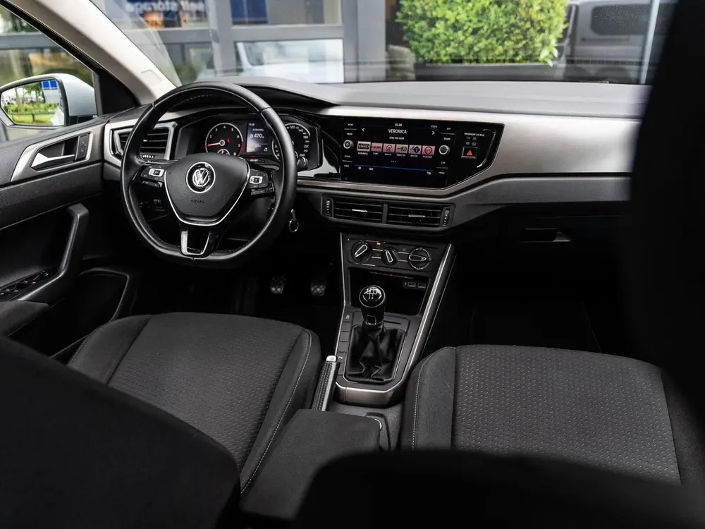 Volkswagen Polo 1.0 TSI Highline|CARPLAY|CRUISE|AIRCO|18'' uit 2019, foto 19