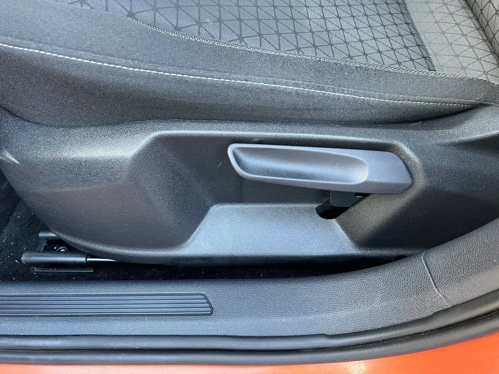 Volkswagen T-Cross 1.0 TSI Life Navi Trekhaak Automaat Cruis uit 2021, foto 16