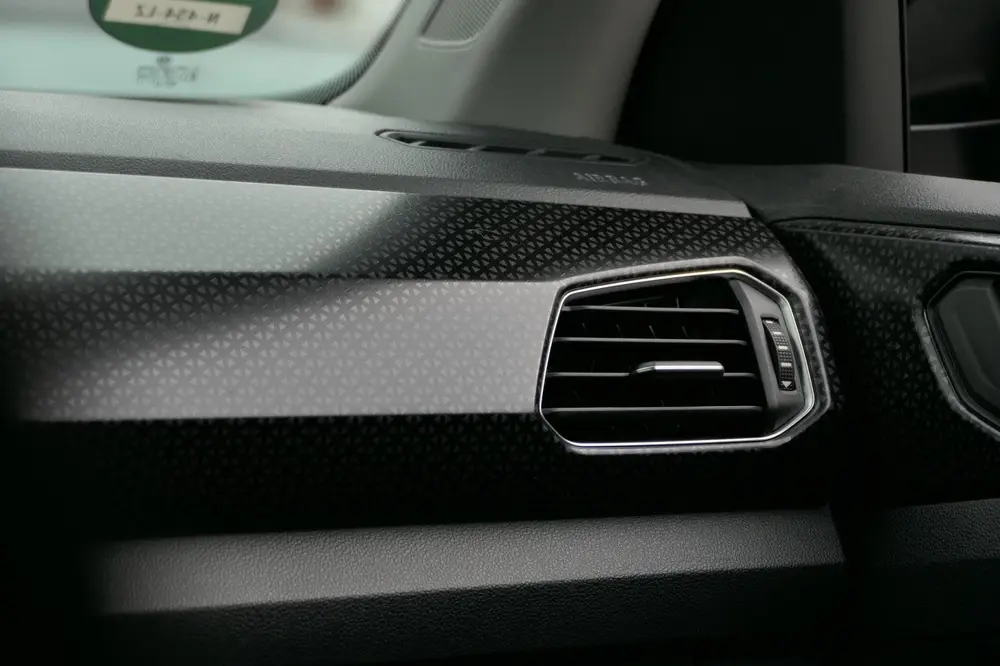 Volkswagen T-Cross 1.0 TSI Style Automaat | Virtual Cockpit uit 2021, foto 14