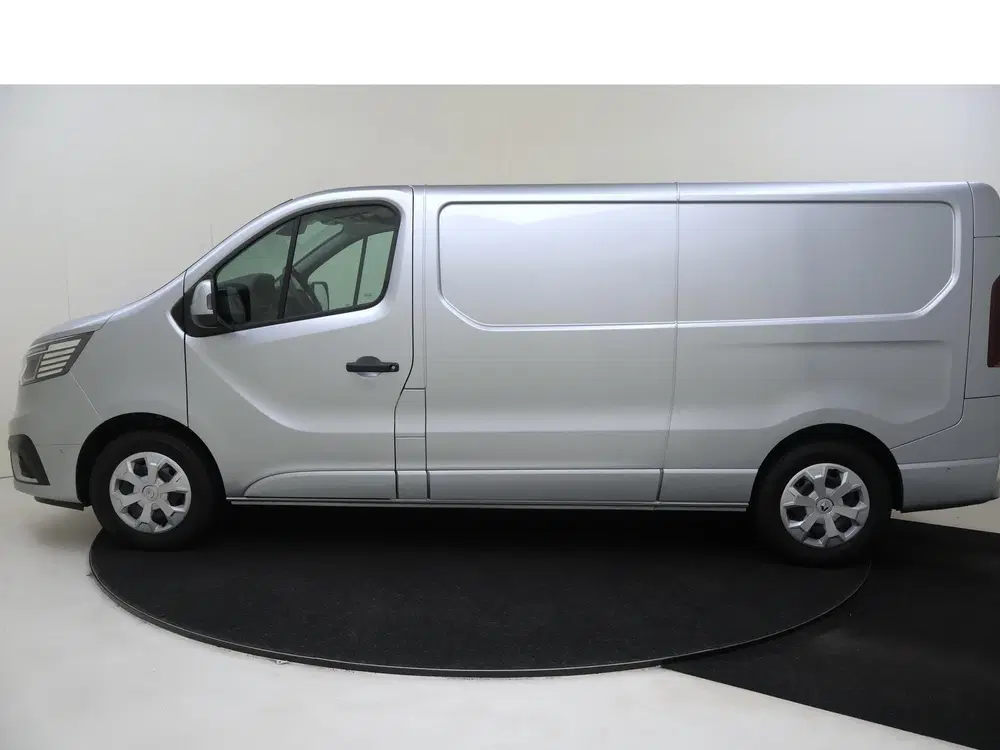 Renault Trafic T29 L2H1 Advance 52 kWh uit 2025, foto 2