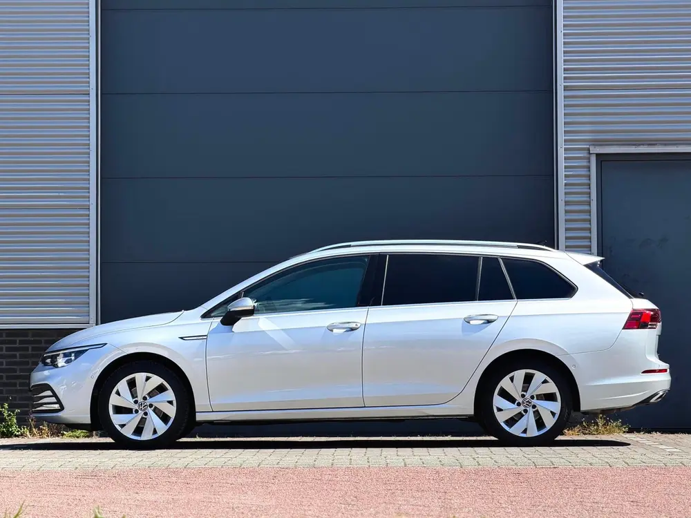 Volkswagen Golf Variant 1.5 eTSI Style | Massage | Memory | uit 2021, foto 12