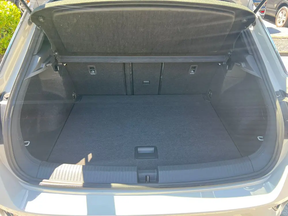 Volkswagen T-Roc 1.0 TSI R-Line virtual cockpit, stoelverw uit 2024, foto 6