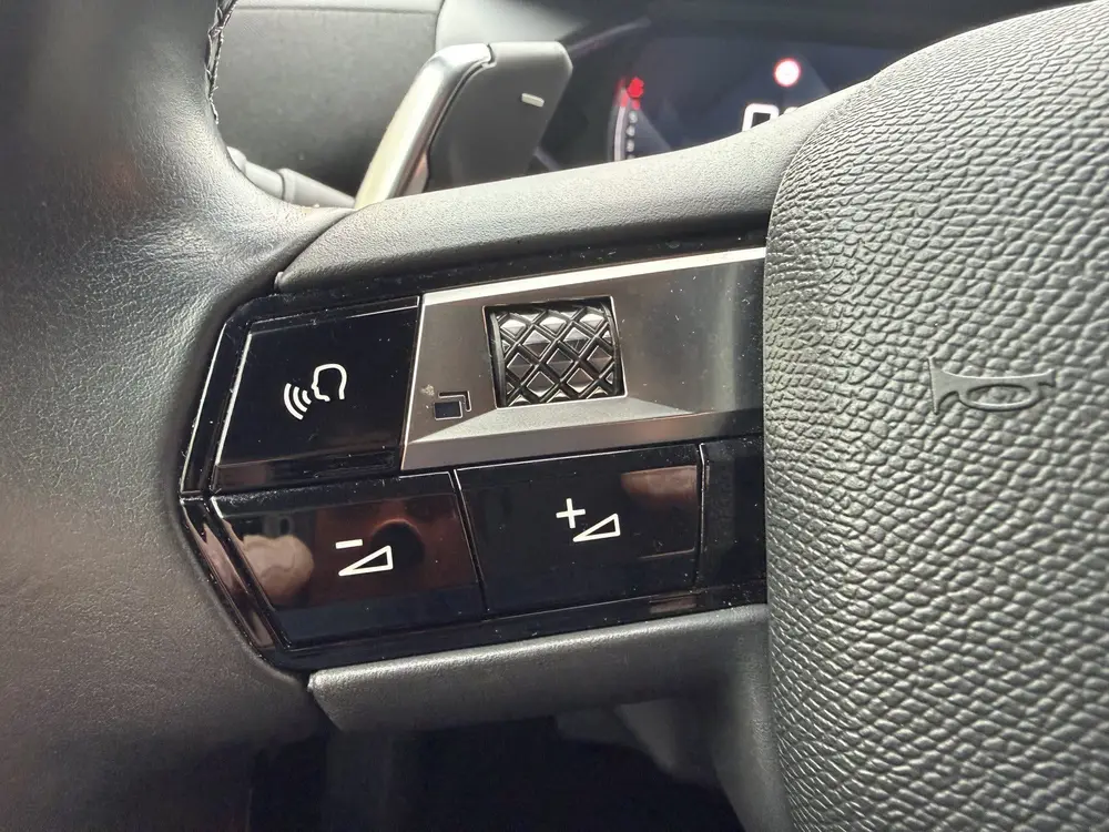 DS Automobiles 3 Crossback DS DS 3 Crossback 1.2 PureTech Carplay Automaat Onderhoudsbo uit 2020, foto 17