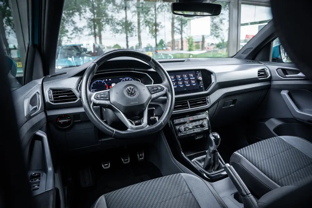 Volkswagen T-Cross 1.0 TSI 116pk R-line | LED | Carplay | Ca uit 2019, foto 2