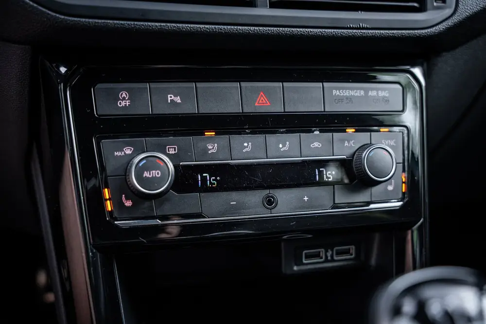 Volkswagen T-Cross 1.0 TSI 116pk R-line | LED | Carplay | Ca uit 2019, foto 20