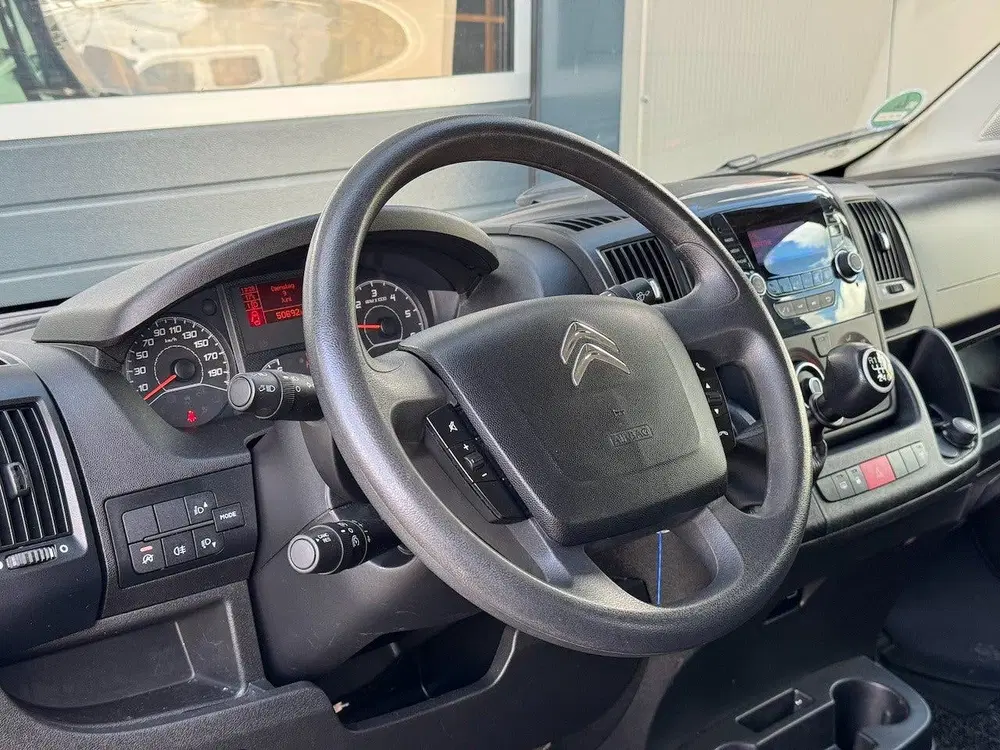 Citroën Jumper Citroen Jumper 35 2.2 BlueHDi 165pk L3 DC uit 2022, foto 17
