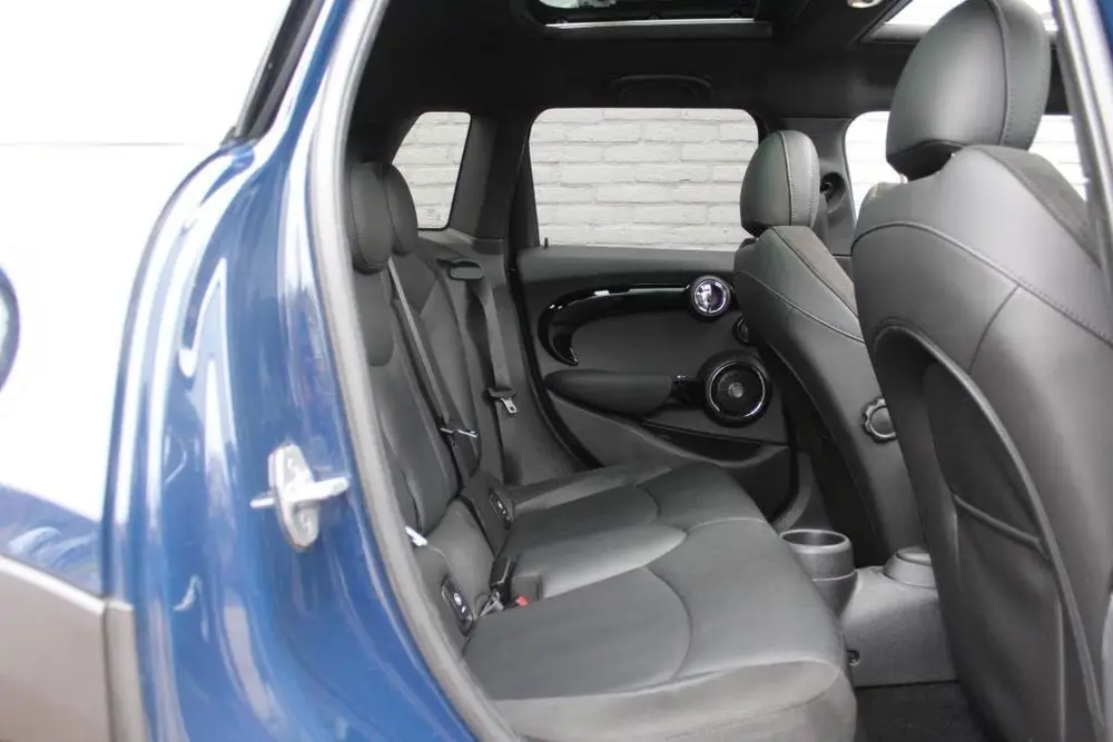 Mini Cooper S 2.0 Cooper S AUT JCW PANO ACC H uit 2019, foto 14