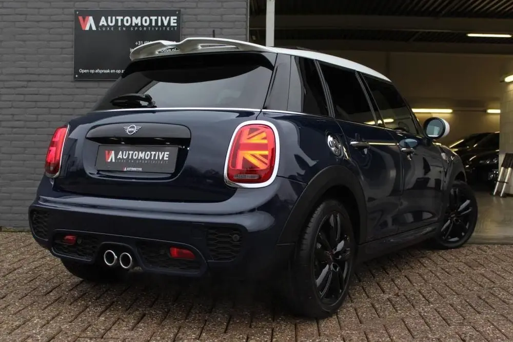 Mini Cooper S 2.0 Cooper S AUT JCW PANO ACC H uit 2019, foto 4