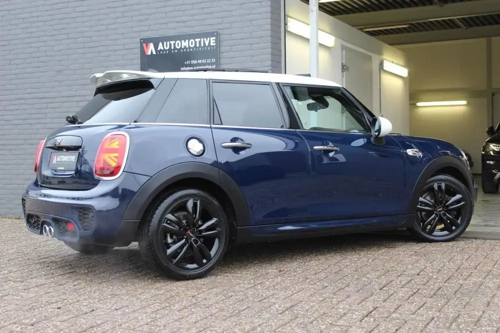 Mini Cooper S 2.0 Cooper S AUT JCW PANO ACC H uit 2019, foto 5