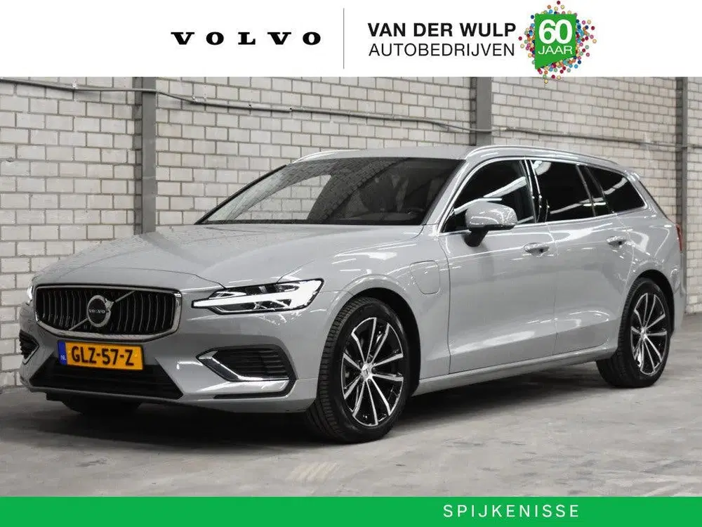 Volvo V60 T6 350PK AWD Essential Bright uit 2024
