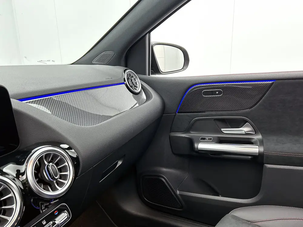 Mercedes-Benz B-Klasse 250 e Business Solution AMG Smartphon uit 2026, foto 9