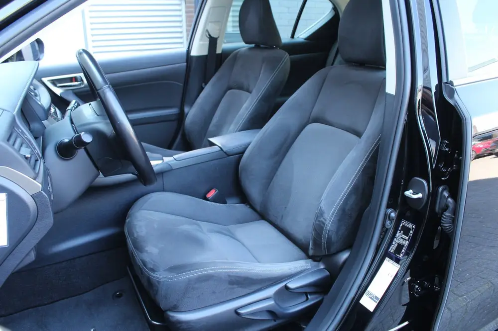 Lexus CT 200h 136pk Edition 30 Schuifdak NL-Auto NAP uit 2020, foto 10