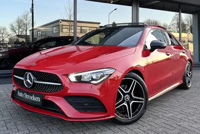 Mercedes-Benz CLA 180 AMG Night Panorama Sfeerverlich uit 2020