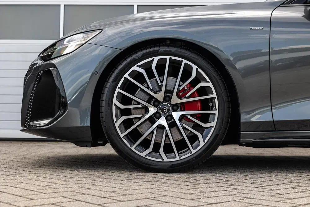 Audi A6 2.0 e-hybrid 367pk quattro S edition Compe uit 2026, foto 13
