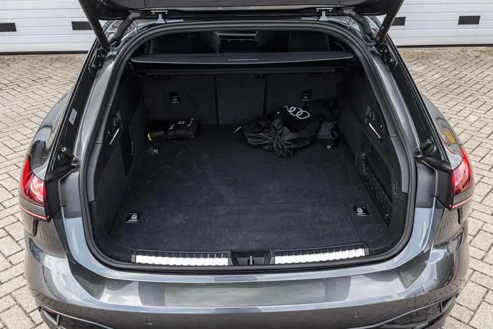 Audi A6 2.0 e-hybrid 367pk quattro S edition Compe uit 2026, foto 19