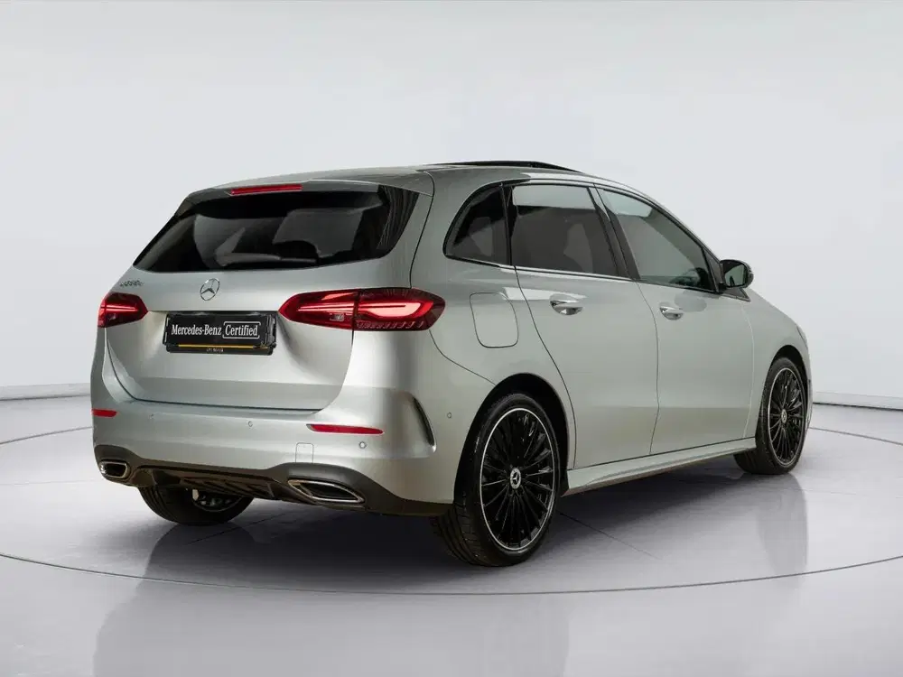 Mercedes-Benz B-Klasse 250 e Business Solution AMG uit 2026, foto 2
